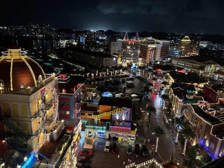 ベッセルホテルカンパーナ沖縄の別館からの景色の様子