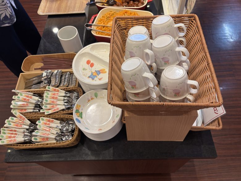 ベッセルホテルカンパーナ沖縄子供用食器の写真